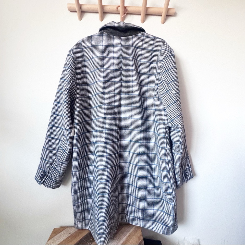 Old Navy Women's Black and White Checkered Trench Coat - Picture 8 of 9